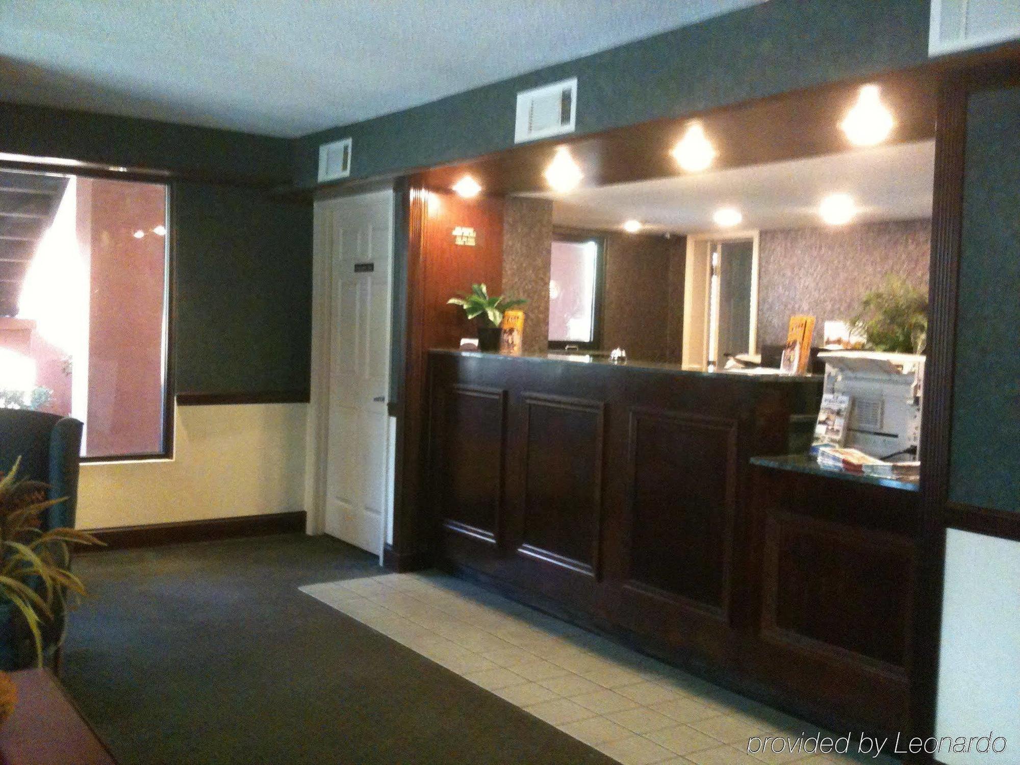 Budgetel Inn And Suites Plus Helen Interior photo